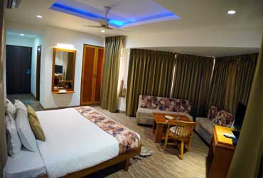 Hotel near Tapkeshwar Temple Dehradun